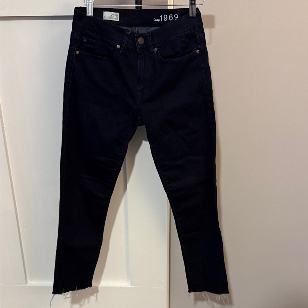 GAP High-Rise Skinny Jeans — dark midnight blue size 6